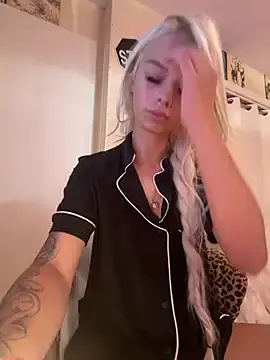 Stripchat Live Sex Cam of Terribletabby
