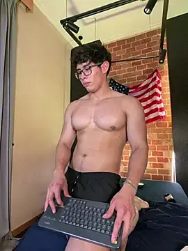 Stripchat Live Sex Cam of GrayAndrews