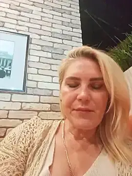 Stripchat Adult Video Chat of JennyOMay