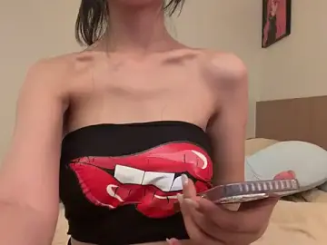 Stripchat Live Sex Cam of 2Zoe