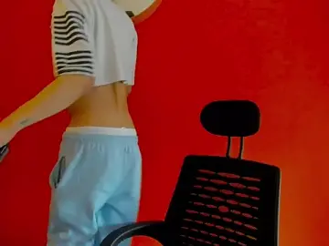 Stripchat Free Live Porn of stormytt_