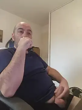 Stripchat Free Porn Cam of veryverybigdick45