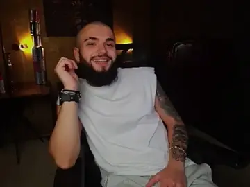 Stripchat Live Sex Cam of OscarWillss