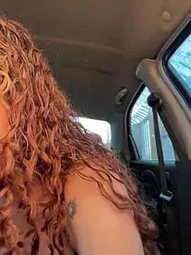 Stripchat Watch Live Sex Cams of Joyce-fire