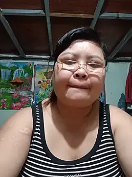 Stripchat Live Sex Cam of Monglan-c