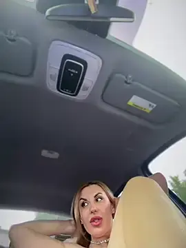 Stripchat Sex Chat of MilfNextDoor20