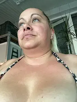 Stripchat Sex Cam of SabinaSweety