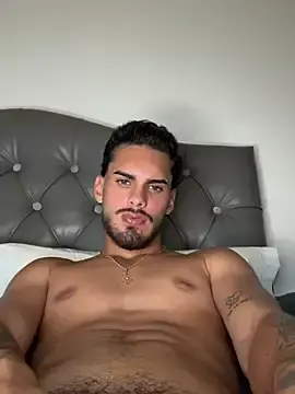 Stripchat Nude Webcam of Derek_master