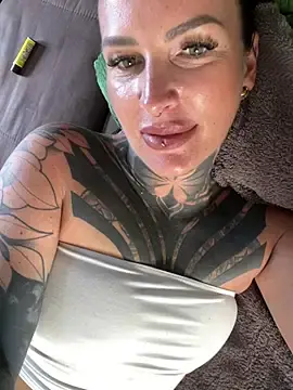 Stripchat Nude Webcam of KathaleaNoir