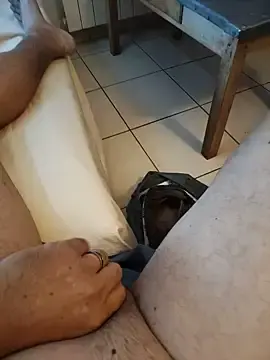 Stripchat Sex Cam of Corref
