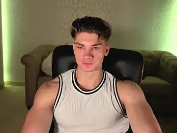 Stripchat Private Sex Chat of MaxKaiden