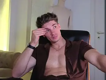 Stripchat Adult Webcam of MaxKaiden
