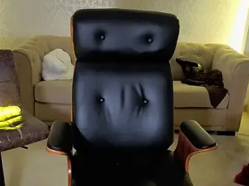 Stripchat Live Sex of MaxKaiden
