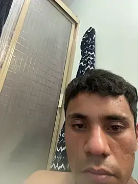 Stripchat Free Porn Cam of HectorSHot