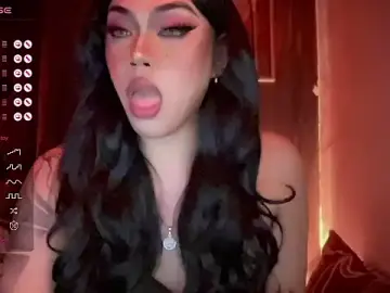 Stripchat Free Porn Cam of madam_agnes1