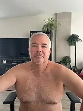 Stripchat Free Porn Cam of aarosteev2