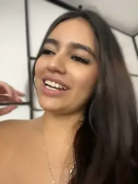 Stripchat Adult Webcam of Alina-KITTY
