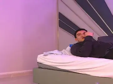 Stripchat Watch Live Sex Cams of Sebastian_Vega