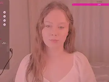 Stripchat Adult Webcam of kira_lm