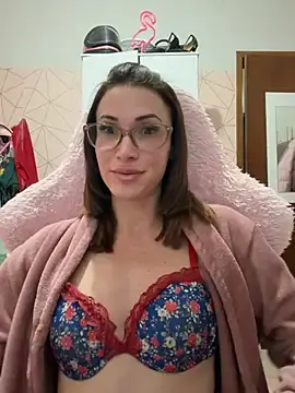 Stripchat Free Porn Cam of Irresistible24