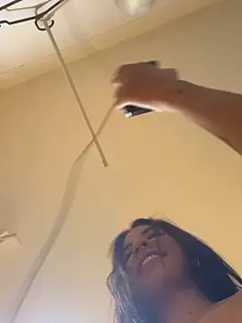 Stripchat Watch Live Sex Cams of VioletaHills_