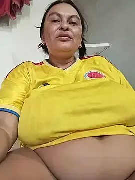 Stripchat Best live sex cam show of Horny-Mommy-Dirty