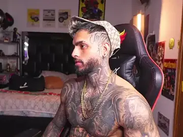 Stripchat Adult Webcam of logan_hugh8