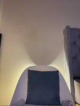 Stripchat Nude Webcam of KIARAPRETTY