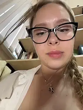 Stripchat Watch Live Sex Cams of Liza_risky