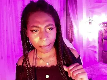 Stripchat Live Porn of Queen_perla_