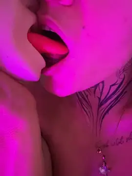 Stripchat Free Live Porn of Violeta_queen1