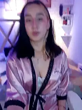 Stripchat Free Porn Cam of Lua_bloom_