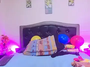 Stripchat Live Sex Cam of QueenMatturex