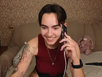 Stripchat Live Sex Cam of Lilihere_