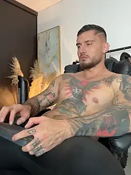 Stripchat Live Porn of DimitriSullivan_