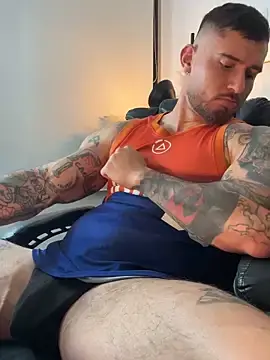 Stripchat Adult Webcam of DimitriSullivan_