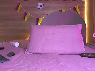 Stripchat Live Sex Cam of alexaa_walker