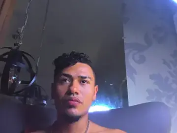 Stripchat Free Live Porn of AlexandriuWolf