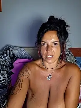 Stripchat Live Porn of allyson22andy