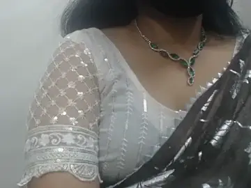 Stripchat Watch Live Sex Cams of Lovely_Siri_23