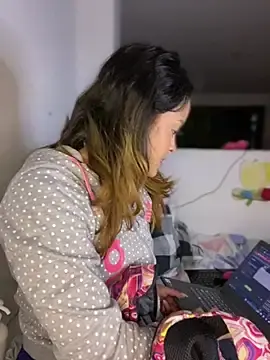 Stripchat Free Porn Cam of Ame_Desire