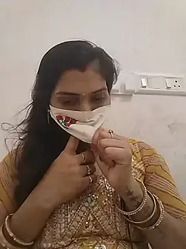 Stripchat Free Live Porn of KAJALBHABHI_