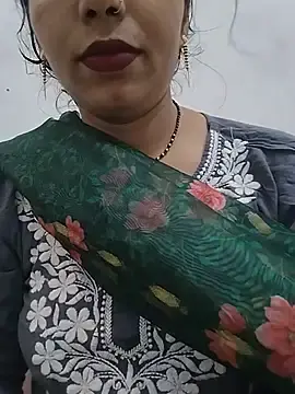 Stripchat Sex Cam of KAJALBHABHI_