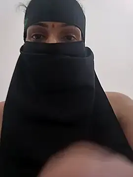 Stripchat Sex Cam of KAJALBHABHI_