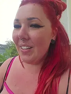 Stripchat Free Porn Cam of CurvyBonnie_XO