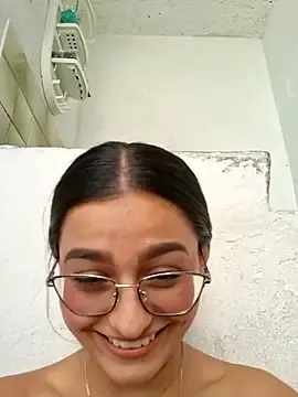 Stripchat Watch Live Sex Cams of Ary-18