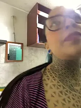 Stripchat Watch Live Sex Cams of Annie_Alicee