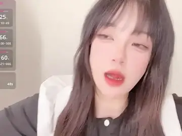 Stripchat Live Sex Cam of Boling66