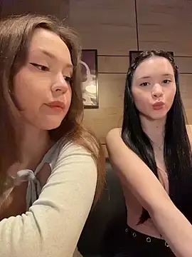 Stripchat Adult Webcam of Peachy_Dream