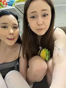Stripchat Adult Webcam of Peachy_Dream